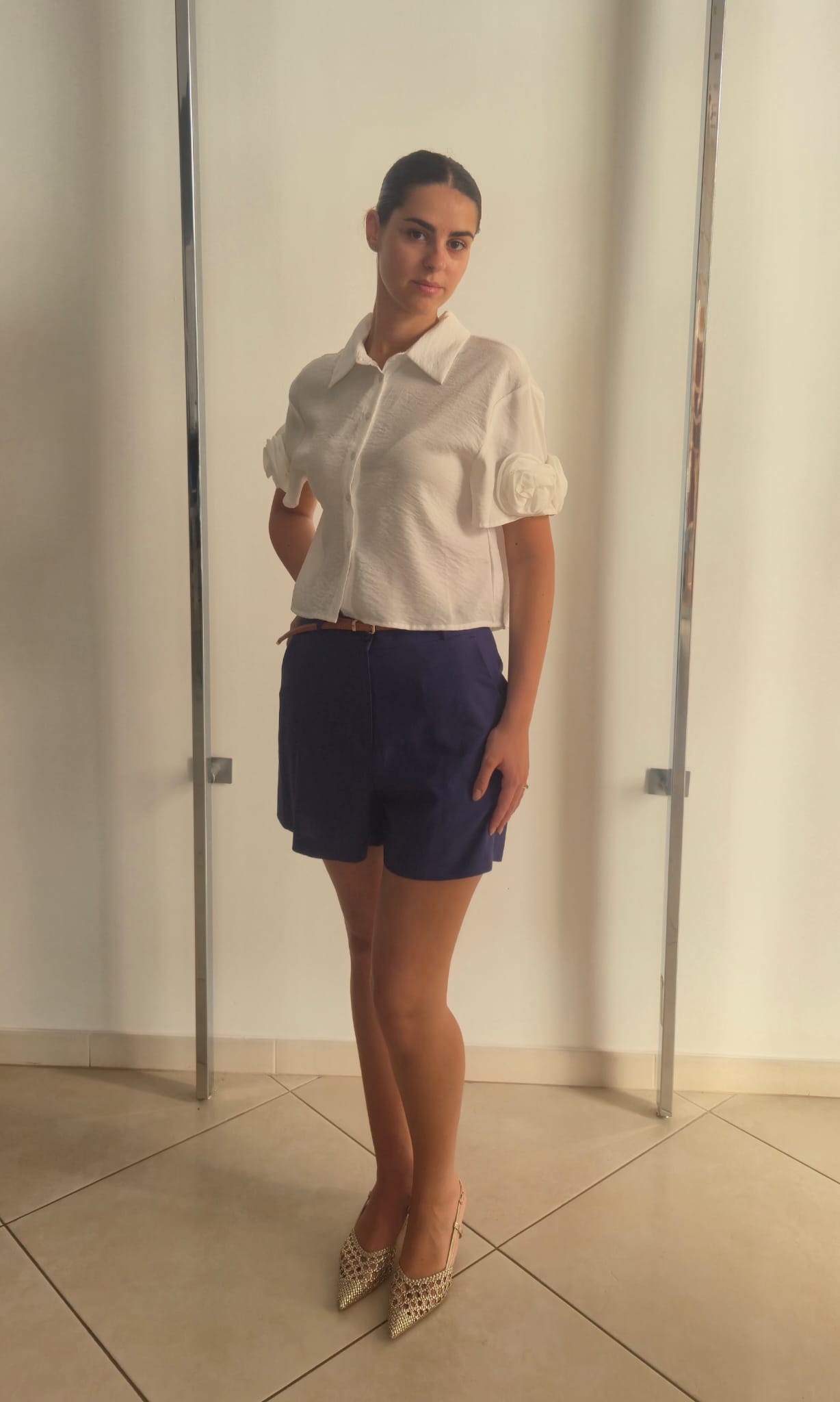 SHORT NOEMI