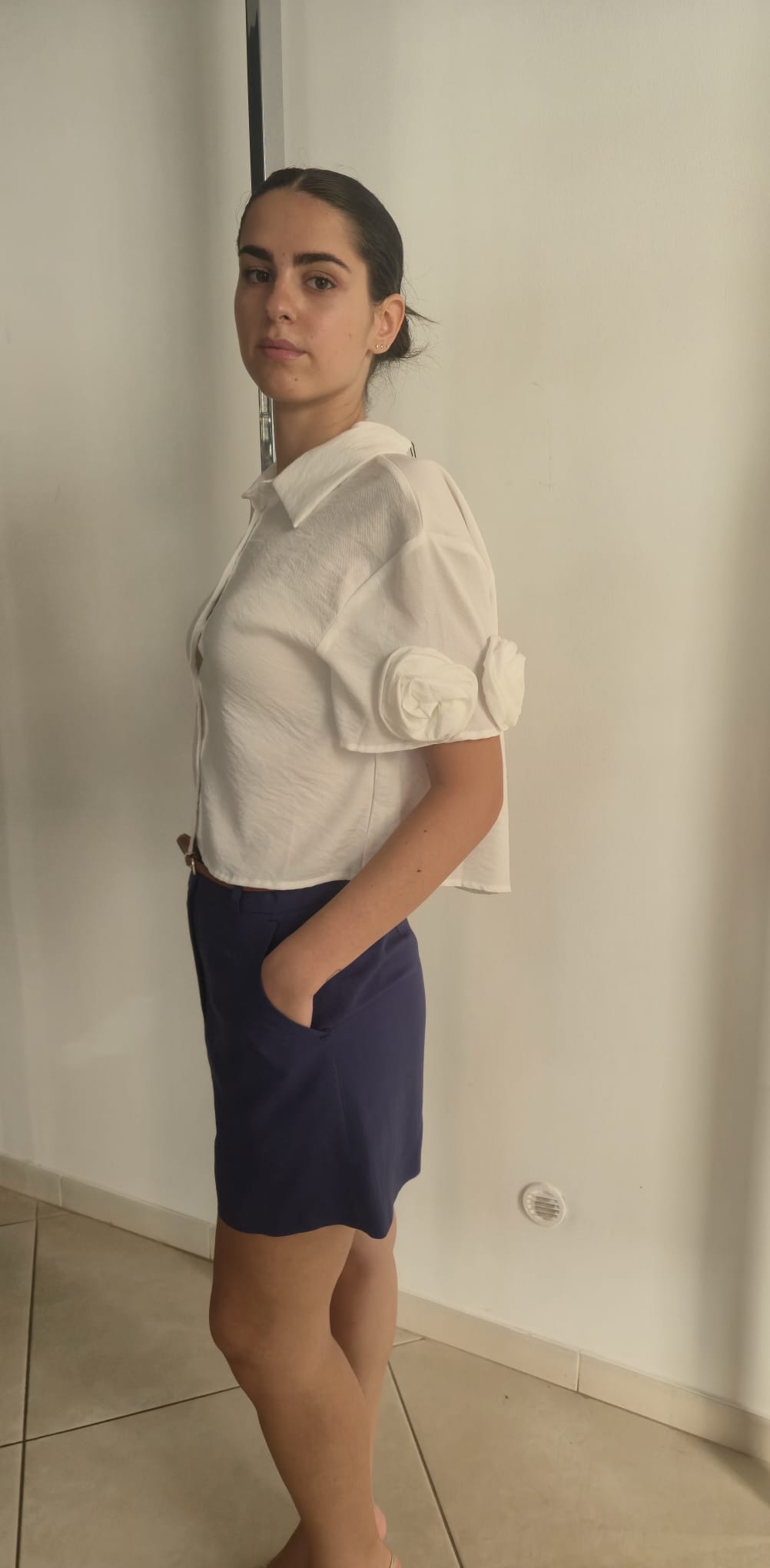 SHORT NOEMI